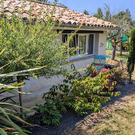 Gite Charme Et Campagne Montazeau Kültér fotó